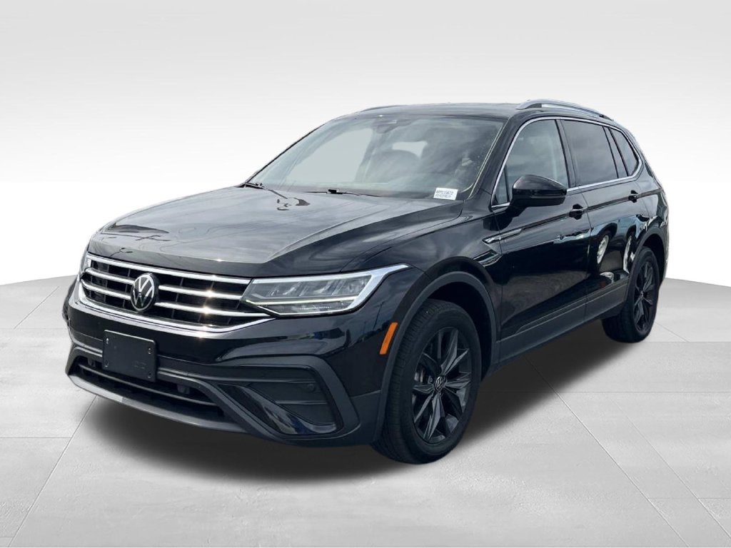 Used 2024 Volkswagen Tiguan SE AWD/4WD image 9