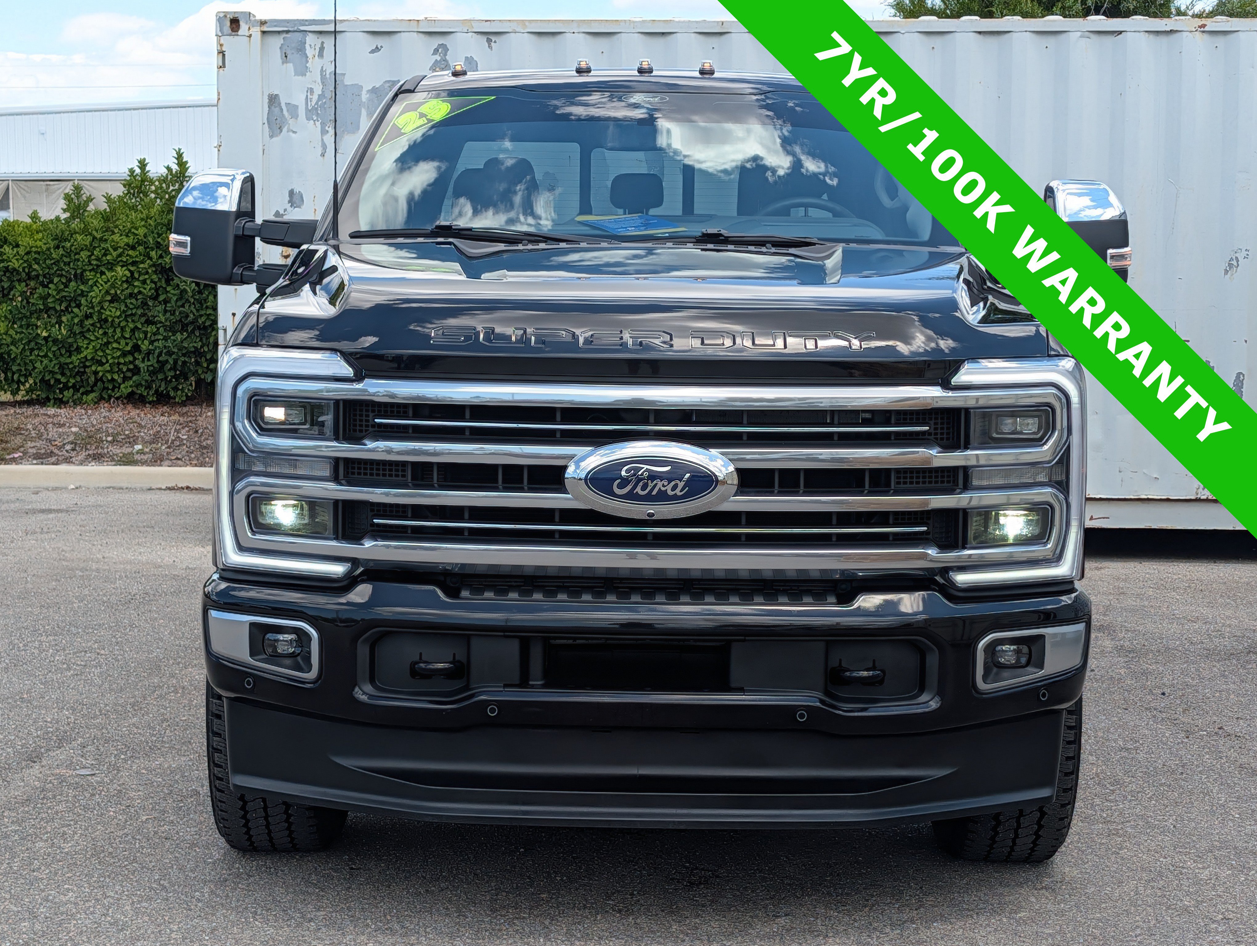 Certified 2025 Ford F250 Platinum w/ Platinum Plus Package AWD/4WD image 8