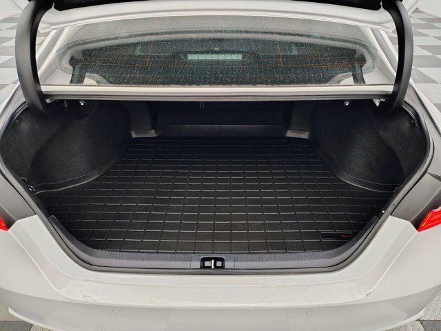 Used 2018 Toyota Camry XSE FWD image 15