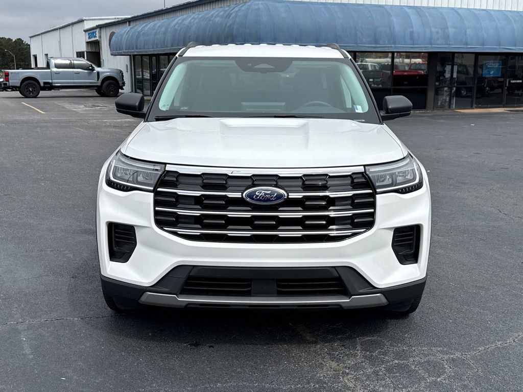 Certified 2026 Ford Explorer Active RWD image 2