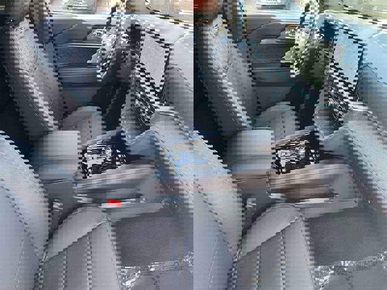 Certified 2025 Ford Explorer Platinum w/ Ultimate Package image 10