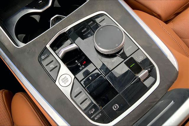 Used 2024 BMW X7 xDrive40i AWD/4WD image 34