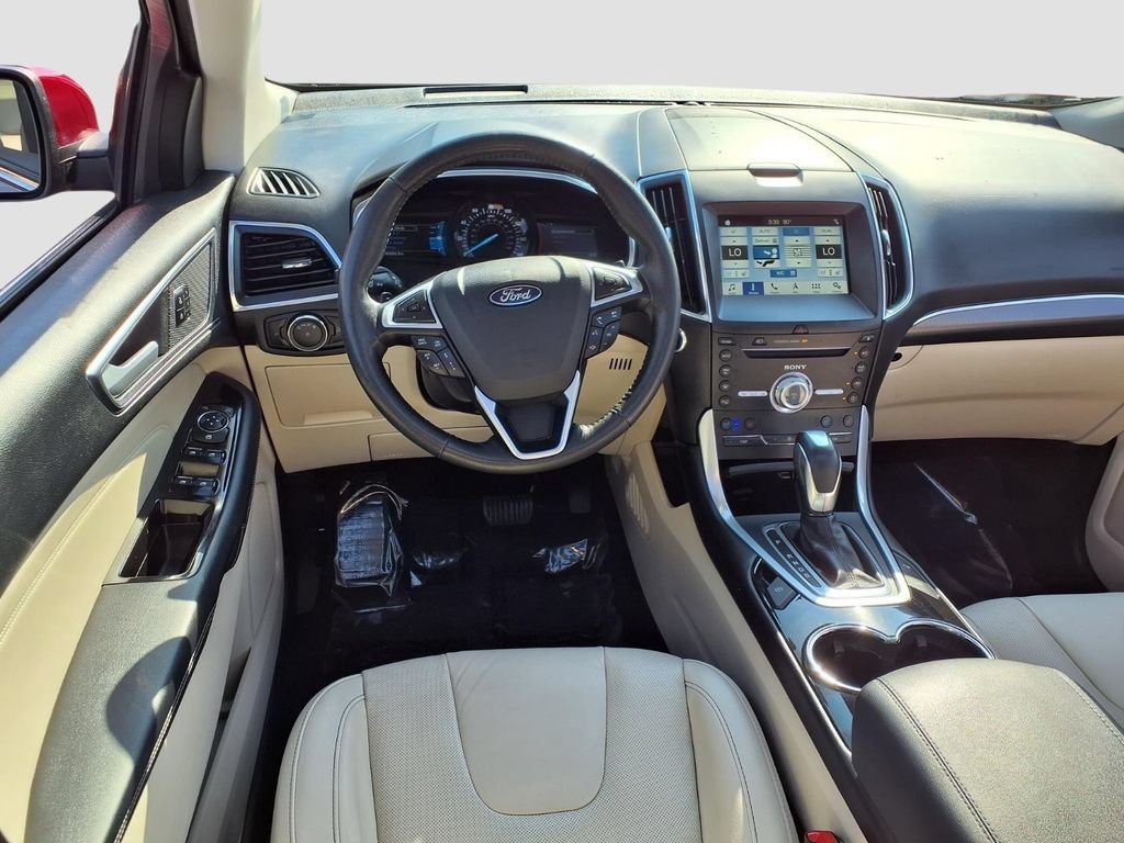 Certified 2018 Ford Edge Titanium w/ Equipment Group 302A AWD/4WD image 9
