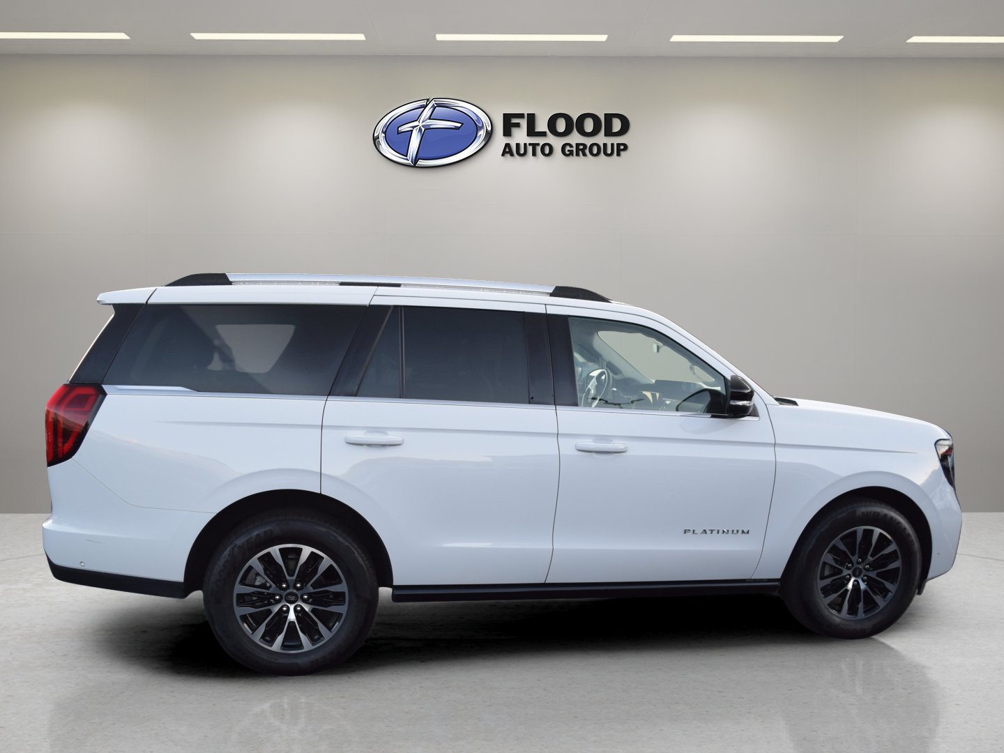 Certified 2025 Ford Expedition Platinum AWD/4WD image 3