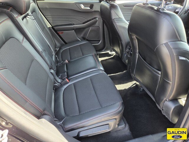 Certified 2025 Ford Escape ST-Line Select AWD/4WD image 15