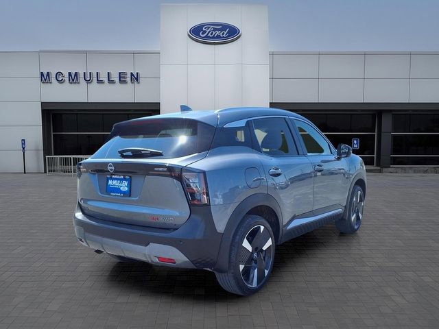 Used 2025 Nissan Kicks SR AWD/4WD image 5