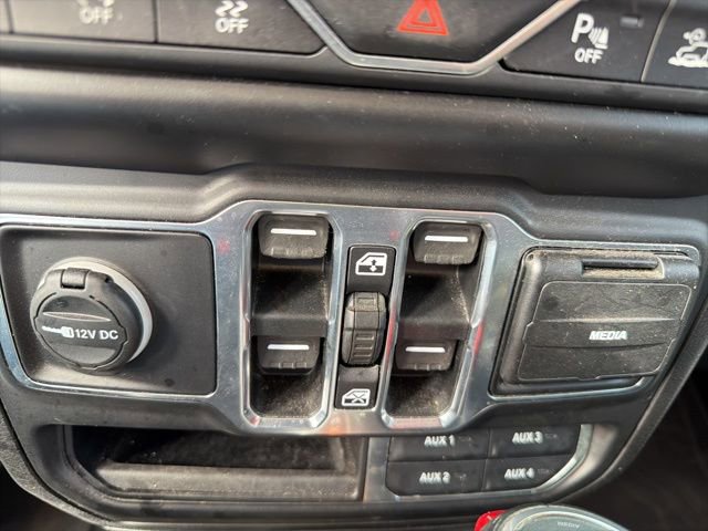 Used 2020 Jeep Gladiator Overland image 10