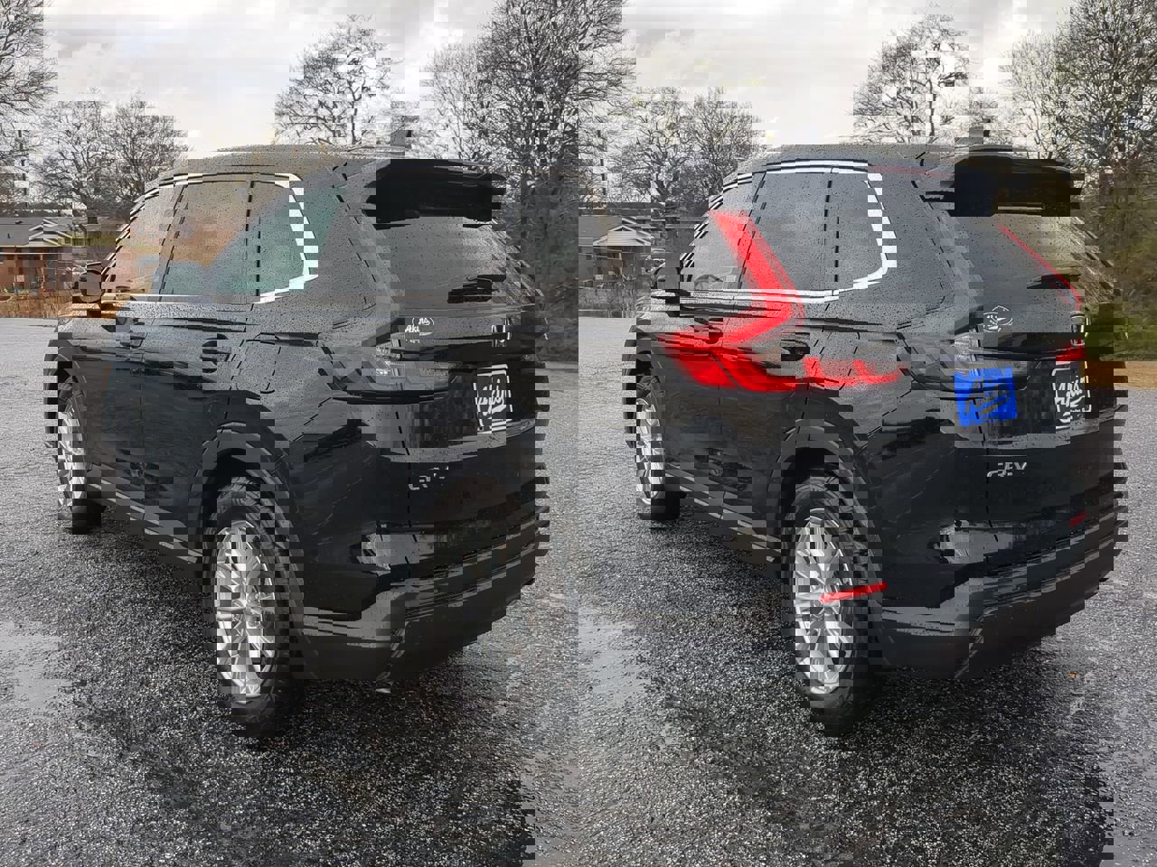 Used 2025 Honda CR-V EX image 2