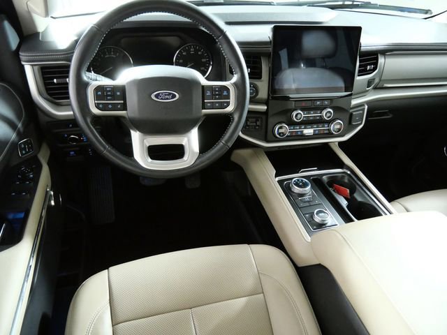 Certified 2023 Ford Expedition Max XLT image 8