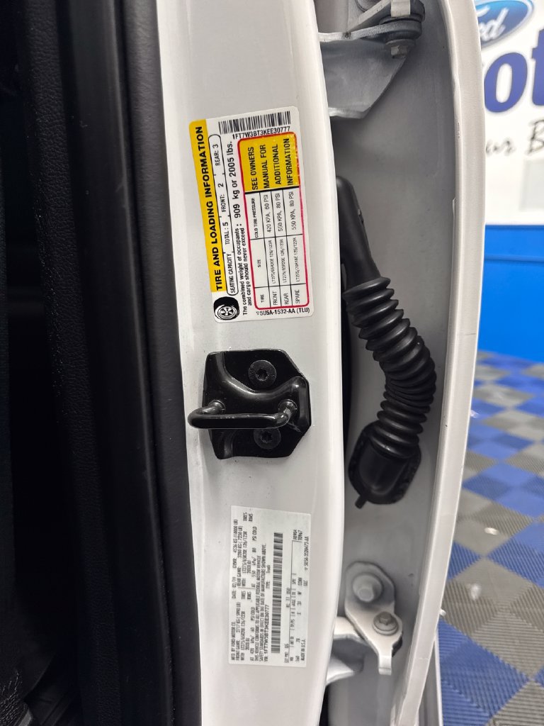 Certified 2019 Ford F350 Platinum w/ Platinum Ultimate Package AWD/4WD image 33