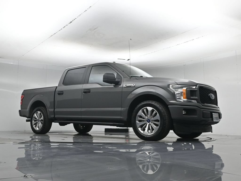 Certified 2018 Ford F150 XL w/ Equipment Group 101A Mid RWD image 4