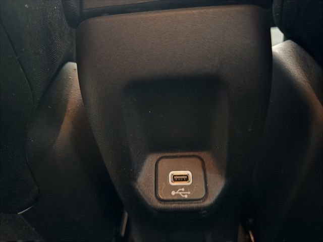 Used 2020 Jeep Renegade Latitude w/ Cold Weather Group image 14