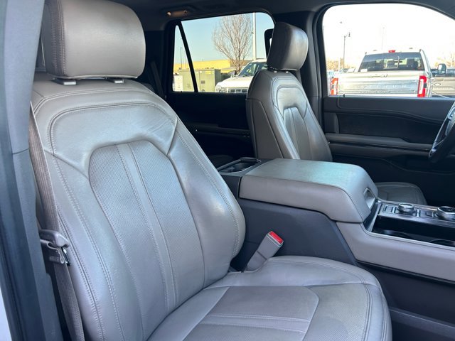 Certified 2018 Ford Expedition Limited w/ Equipment Group 301A image 30