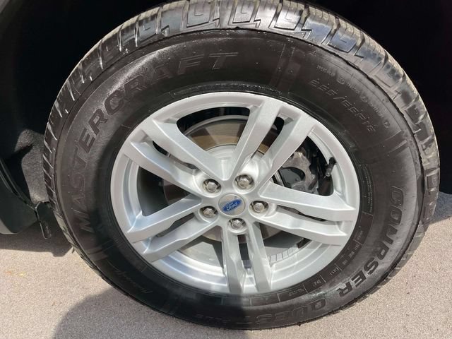 Certified 2020 Ford Explorer XLT w/ Equipment Group 202A AWD/4WD image 11