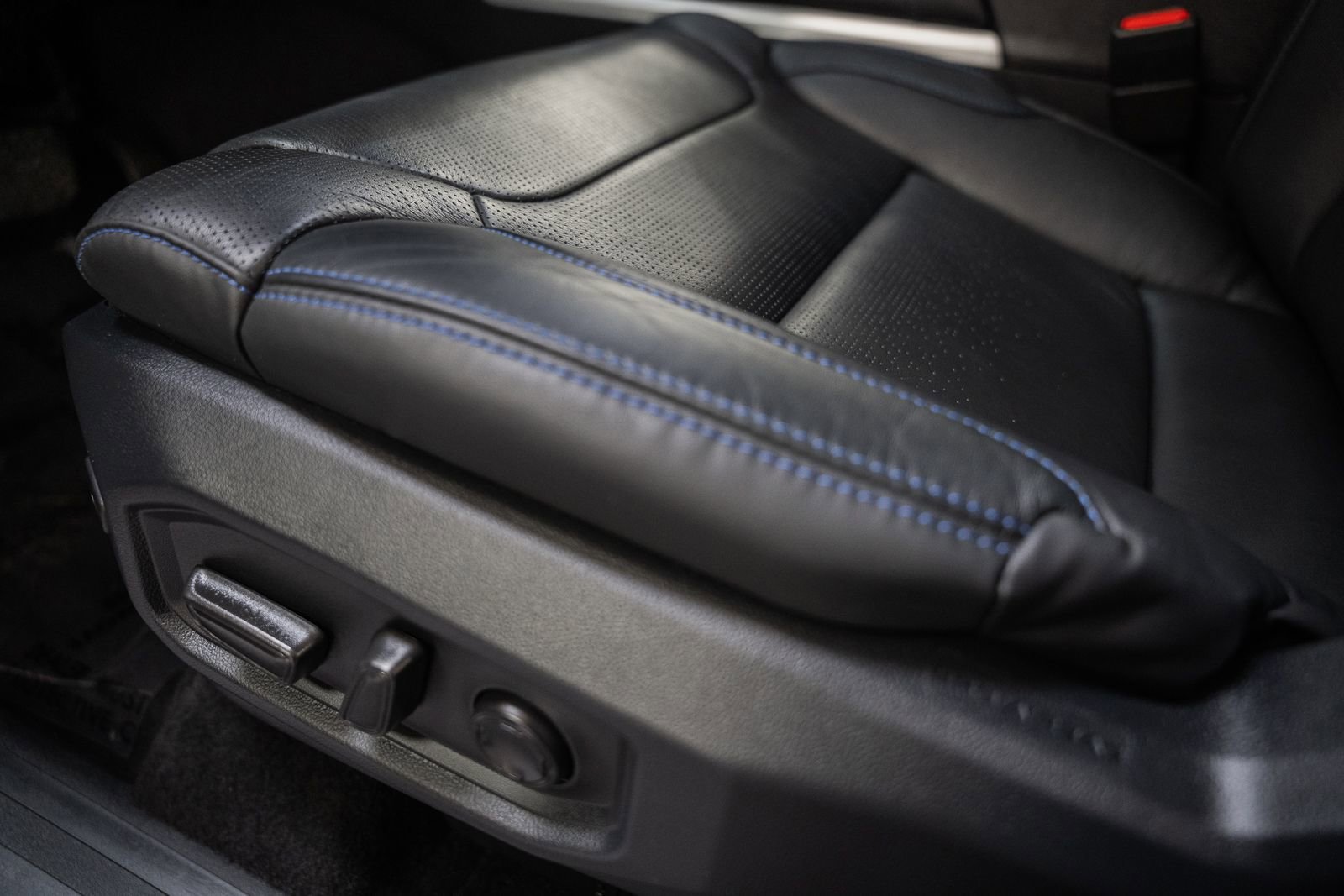 Used 2024 Toyota Tundra Platinum image 46