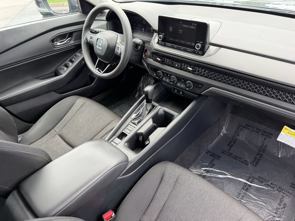 Used 2023 Honda Accord EX image 16