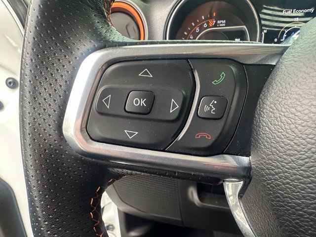 Used 2023 Jeep Gladiator Mojave AWD/4WD image 23