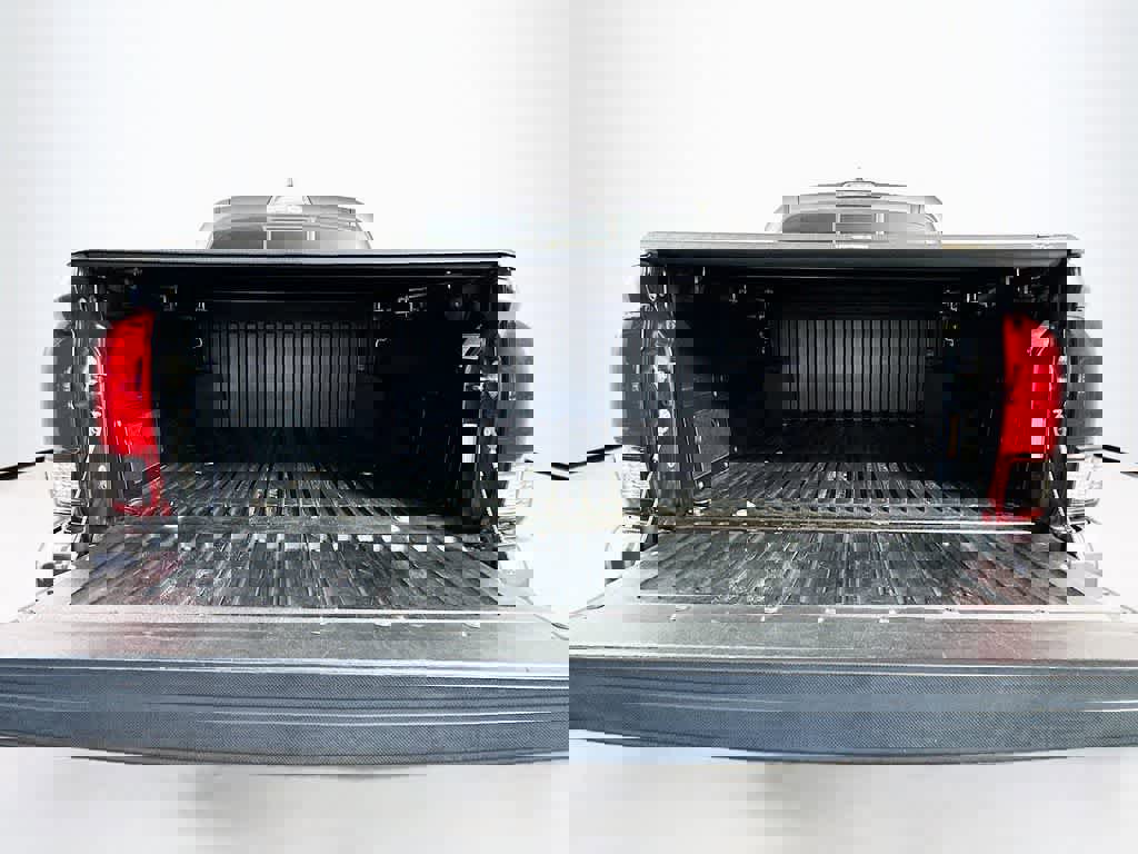 Used 2018 Toyota Tacoma SR w/ SR Convenience Package image 22