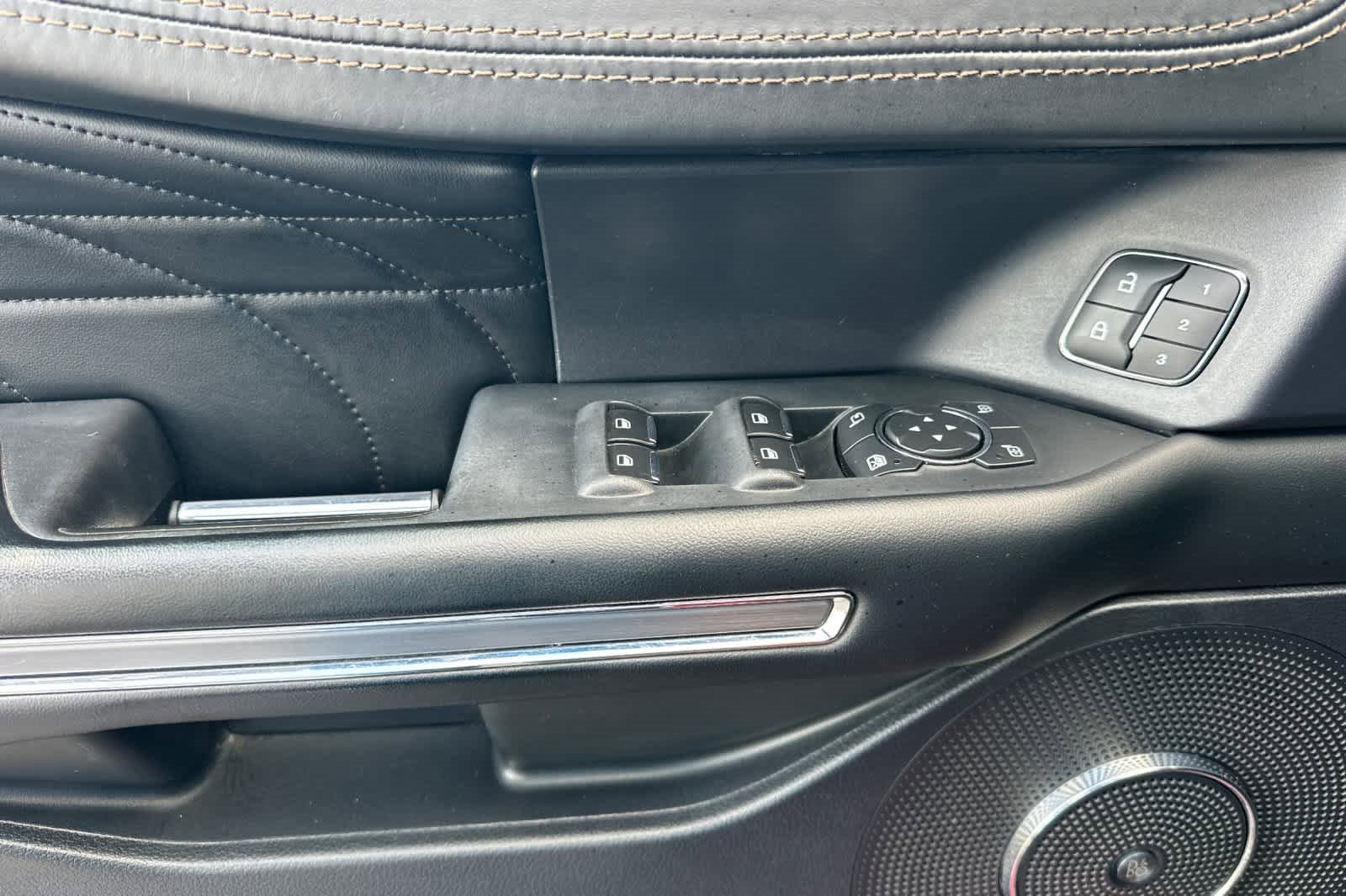 Certified 2020 Ford Expedition Platinum image 12