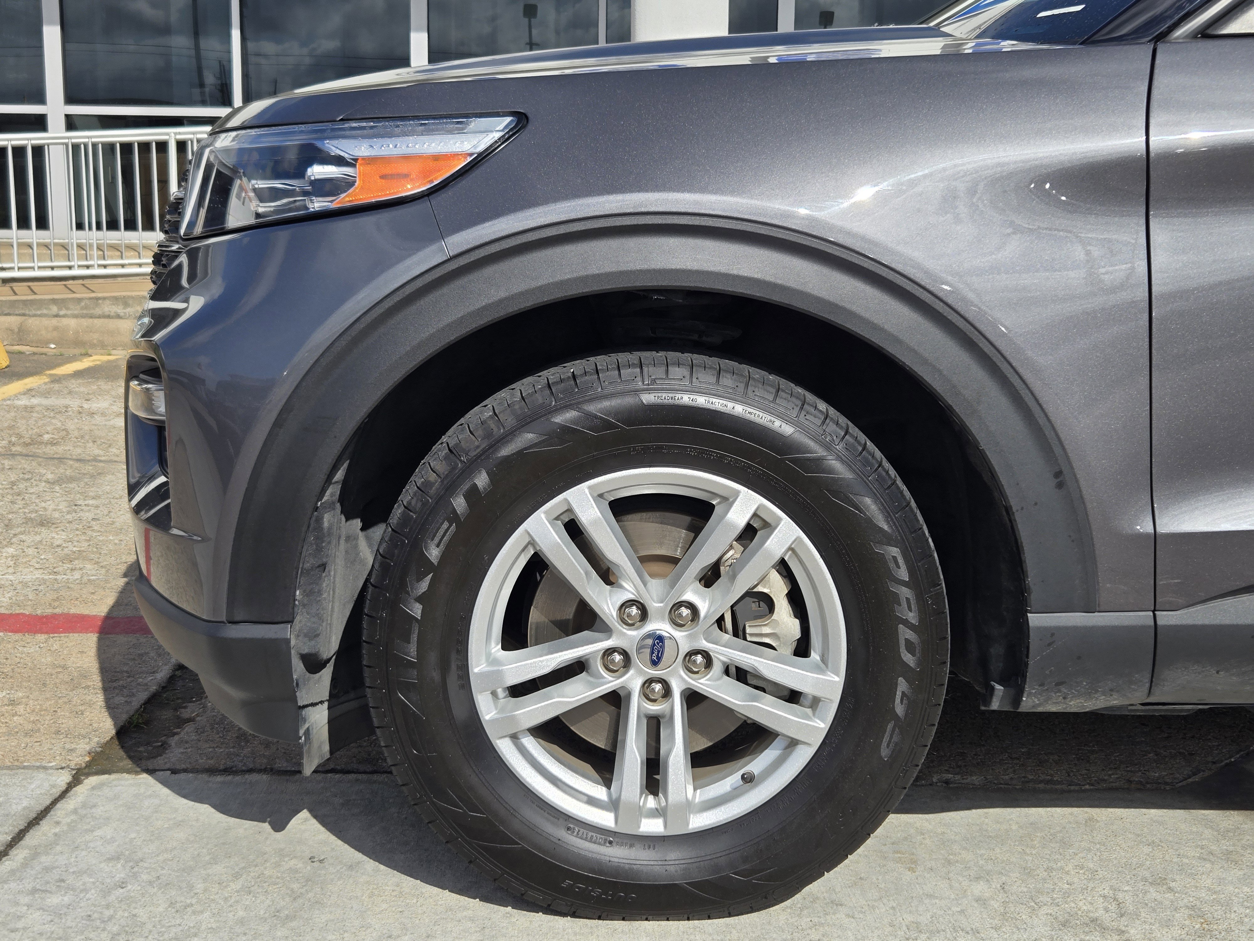 Certified 2022 Ford Explorer XLT w/ Equipment Group 202A RWD image 5