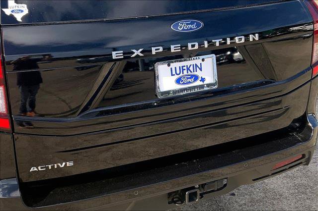 Certified 2025 Ford Expedition Active AWD/4WD image 32