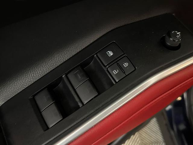 Used 2021 Toyota Highlander XSE AWD/4WD image 17