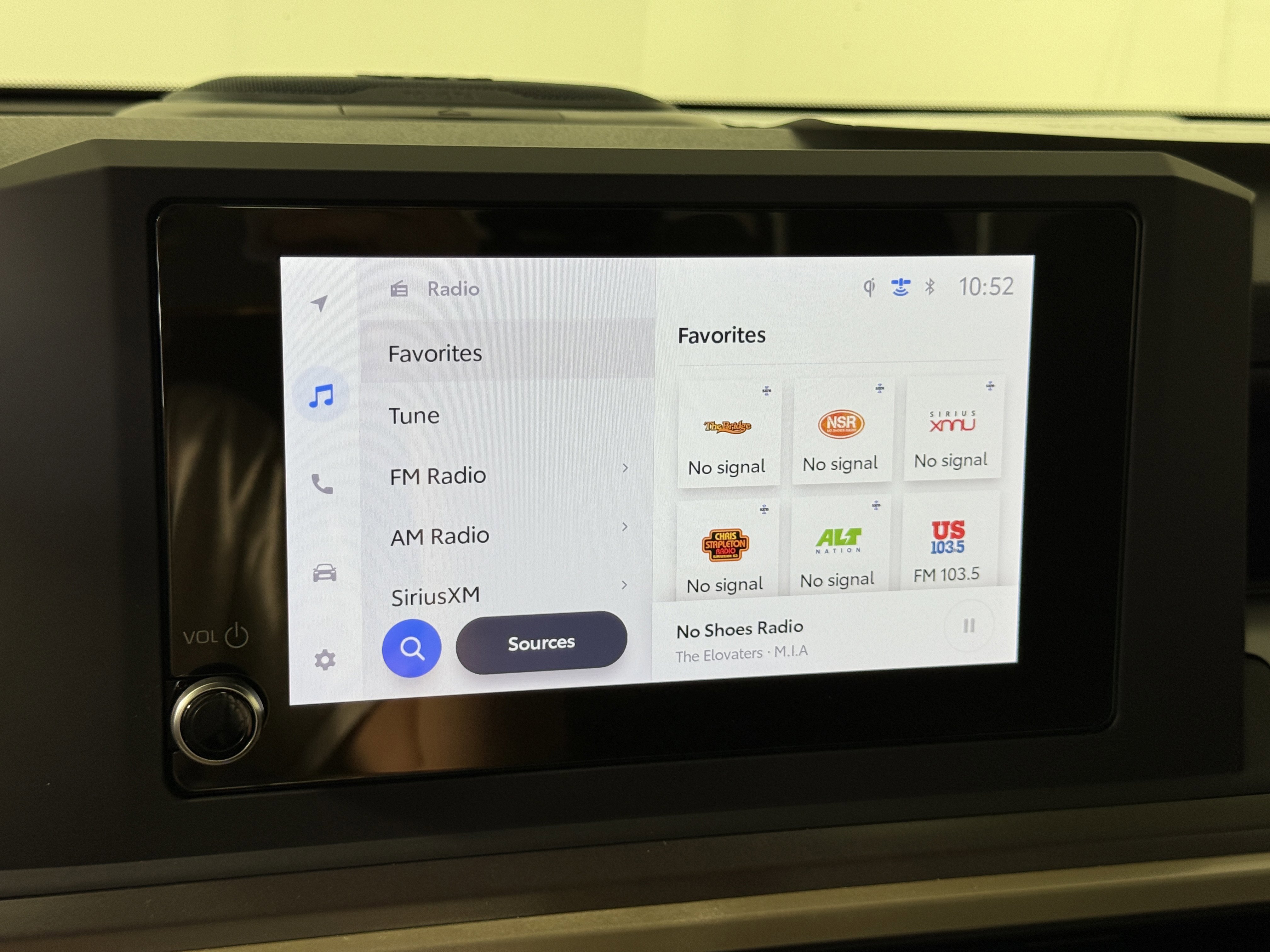 Used 2024 Toyota Tacoma SR5 w/ SR5 Upgrade Package AWD/4WD image 21