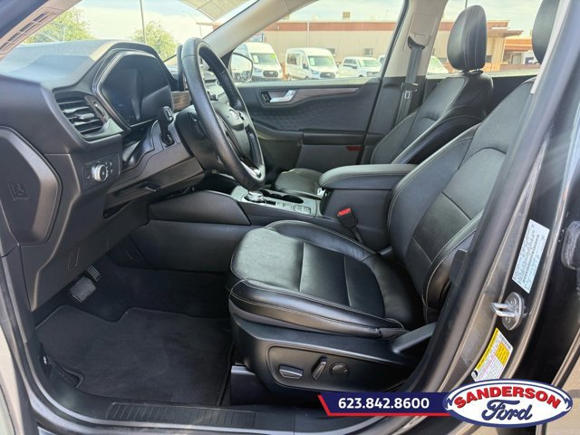 Certified 2020 Ford Escape Titanium w/ Titanium Premium Package 2.0 AWD/4WD image 15