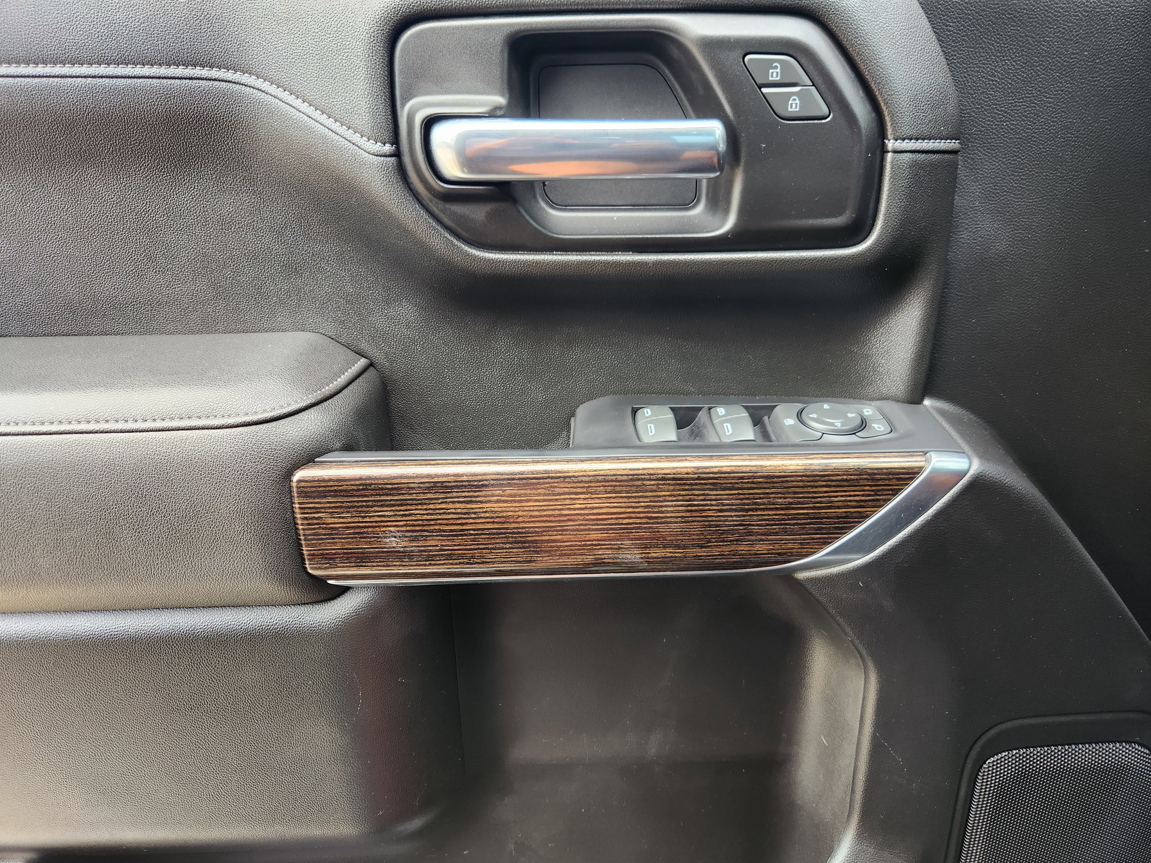 Used 2022 GMC Sierra 1500 Elevation w/ LPO, Elevation Black Package image 18