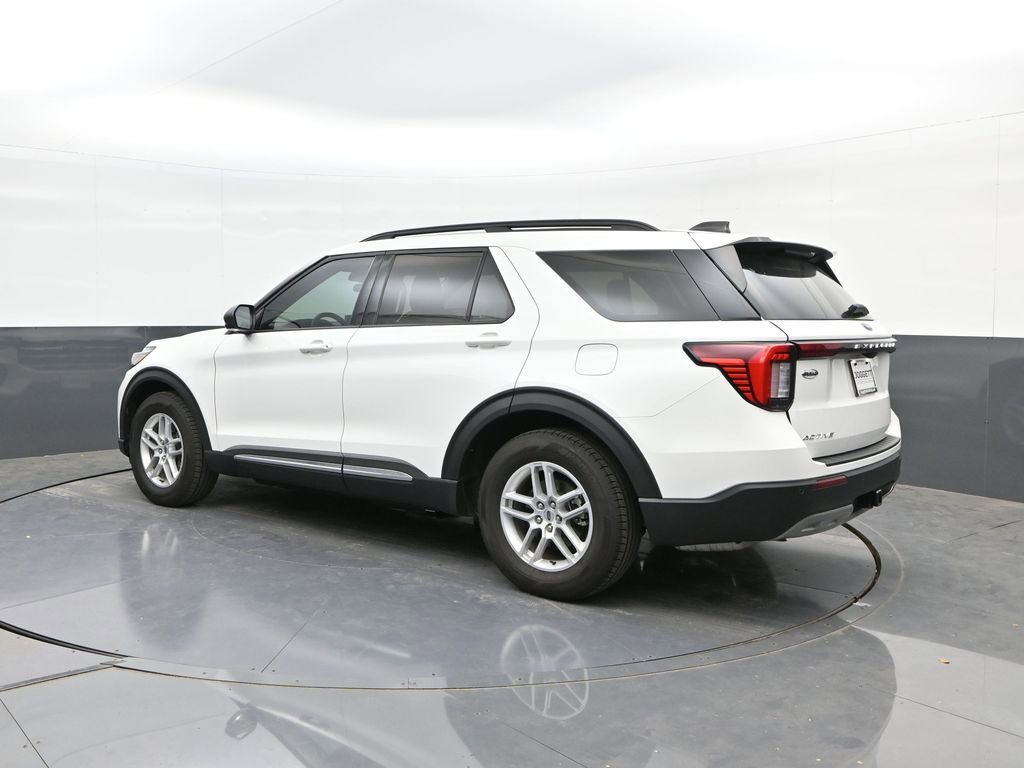 Certified 2025 Ford Explorer Active w/ Active Comfort Package RWD image 5