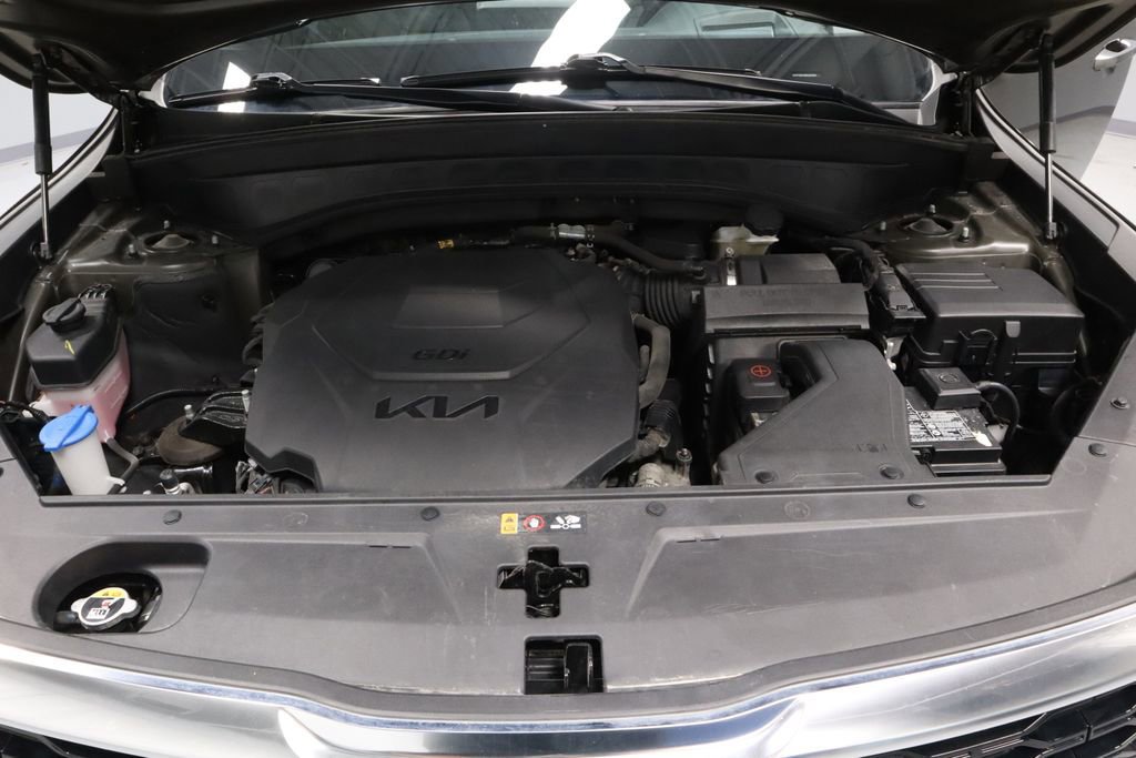 Used 2022 Kia Telluride SX w/ SX Prestige Package image 14