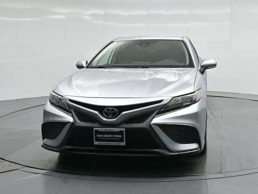 Used 2024 Toyota Camry SE image 28