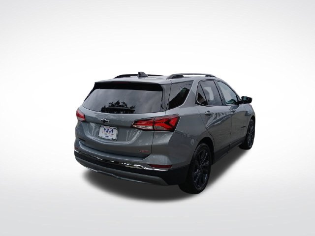 Used 2023 Chevrolet Equinox RS w/ RS Leather Package FWD image 9