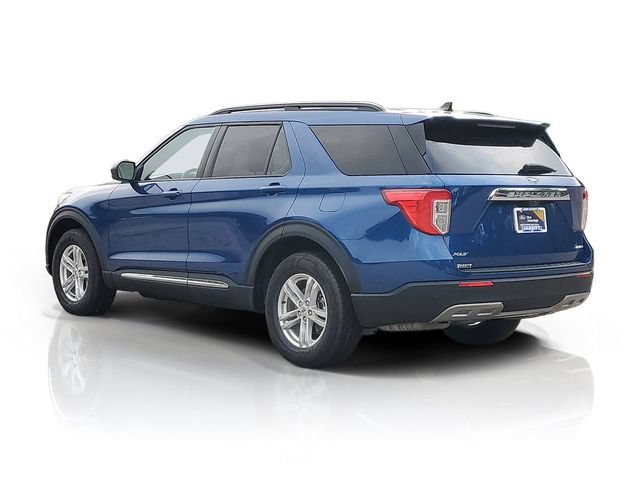 Certified 2023 Ford Explorer XLT w/ Equipment Group 202A AWD/4WD image 3