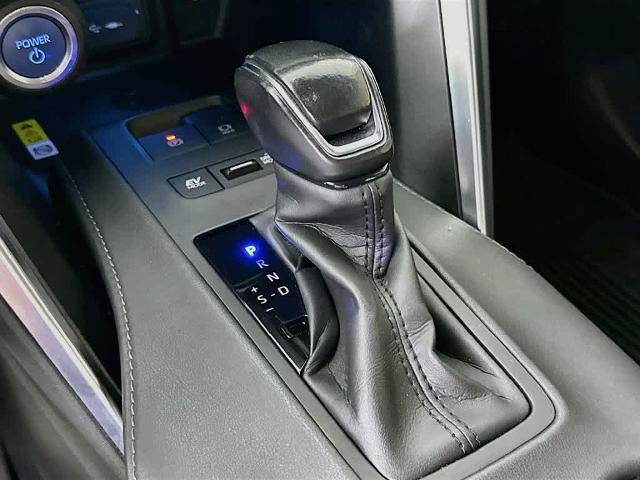 Used 2021 Toyota Venza LE AWD/4WD image 19