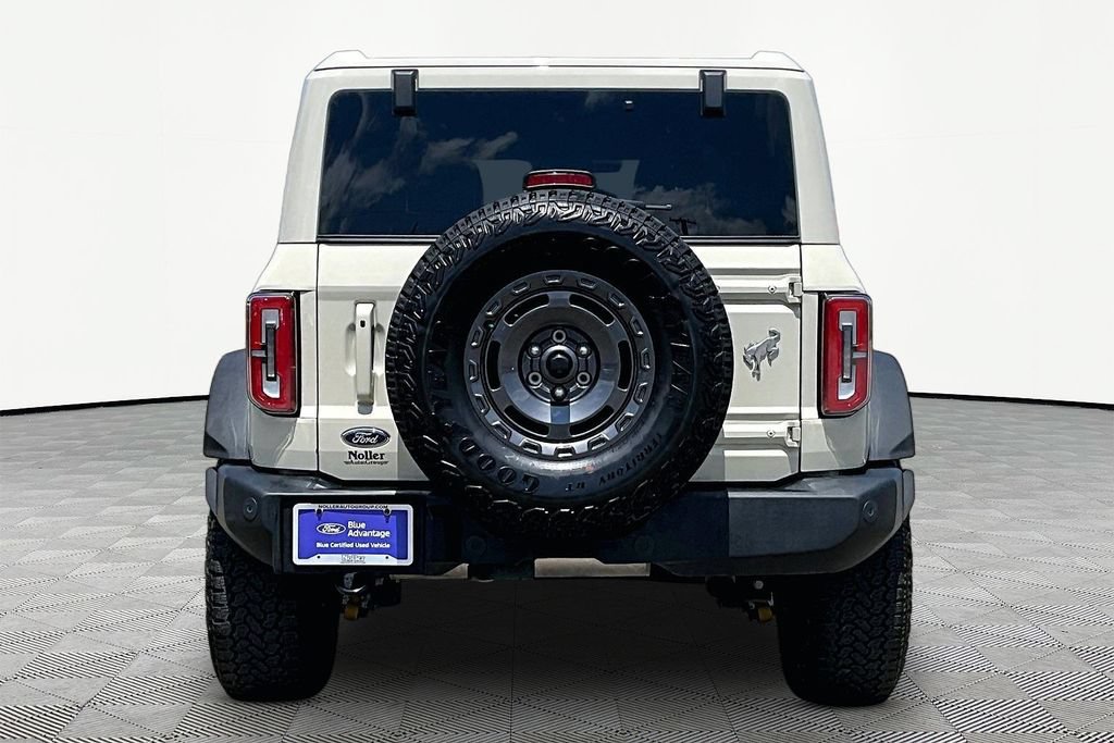Certified 2025 Ford Bronco Outer Banks w/ Sasquatch Package AWD/4WD image 4