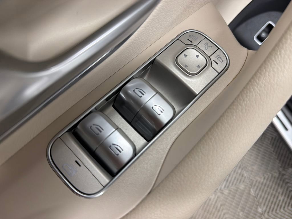 Used 2024 Mercedes-Benz GLE 350 4MATIC image 17