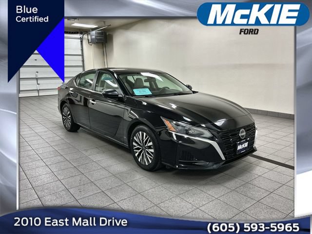 Used 2024 Nissan Altima 2.5 SV