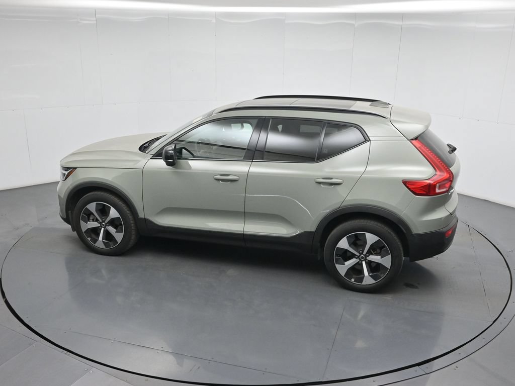 Used 2023 Volvo XC40 B5 Ultimate AWD/4WD image 16