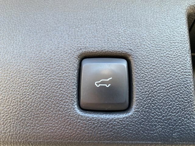 Certified 2022 Ford Escape SEL w/ Technology Package image 12