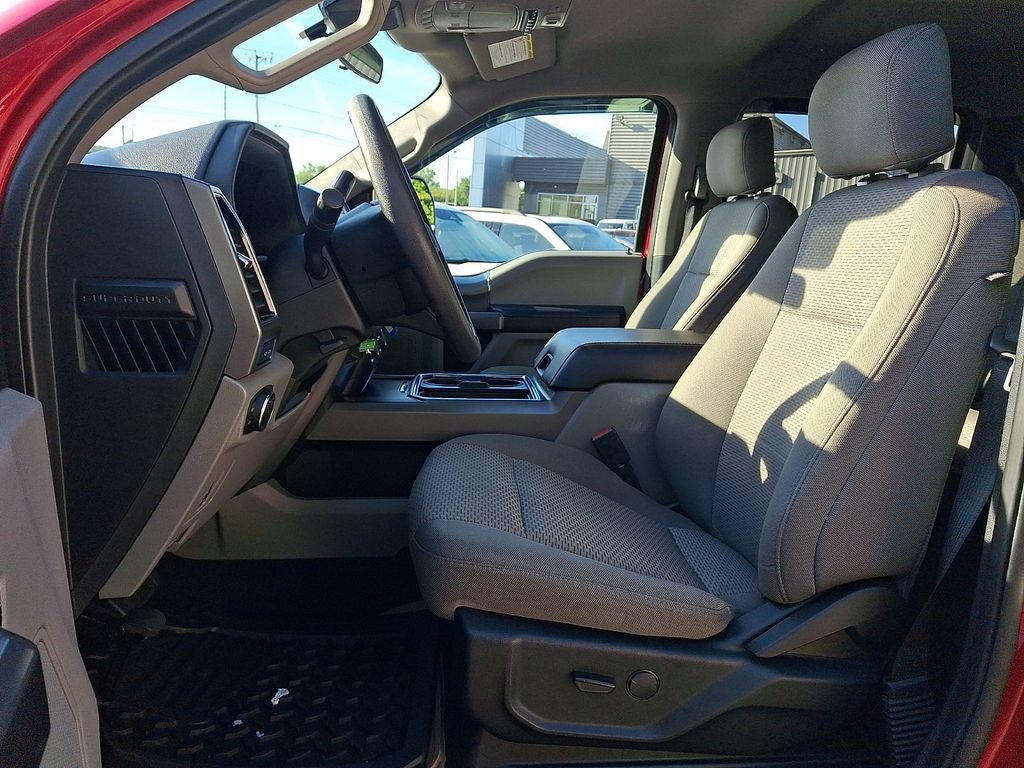 Certified 2020 Ford F250 XLT w/ XLT Premium Package AWD/4WD image 13