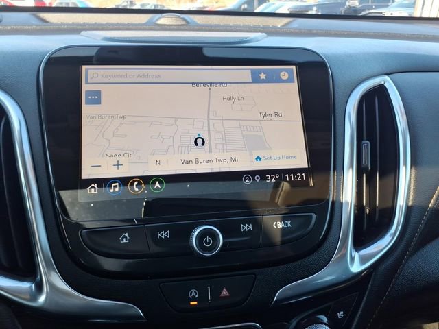 Used 2024 Chevrolet Equinox Premier image 18