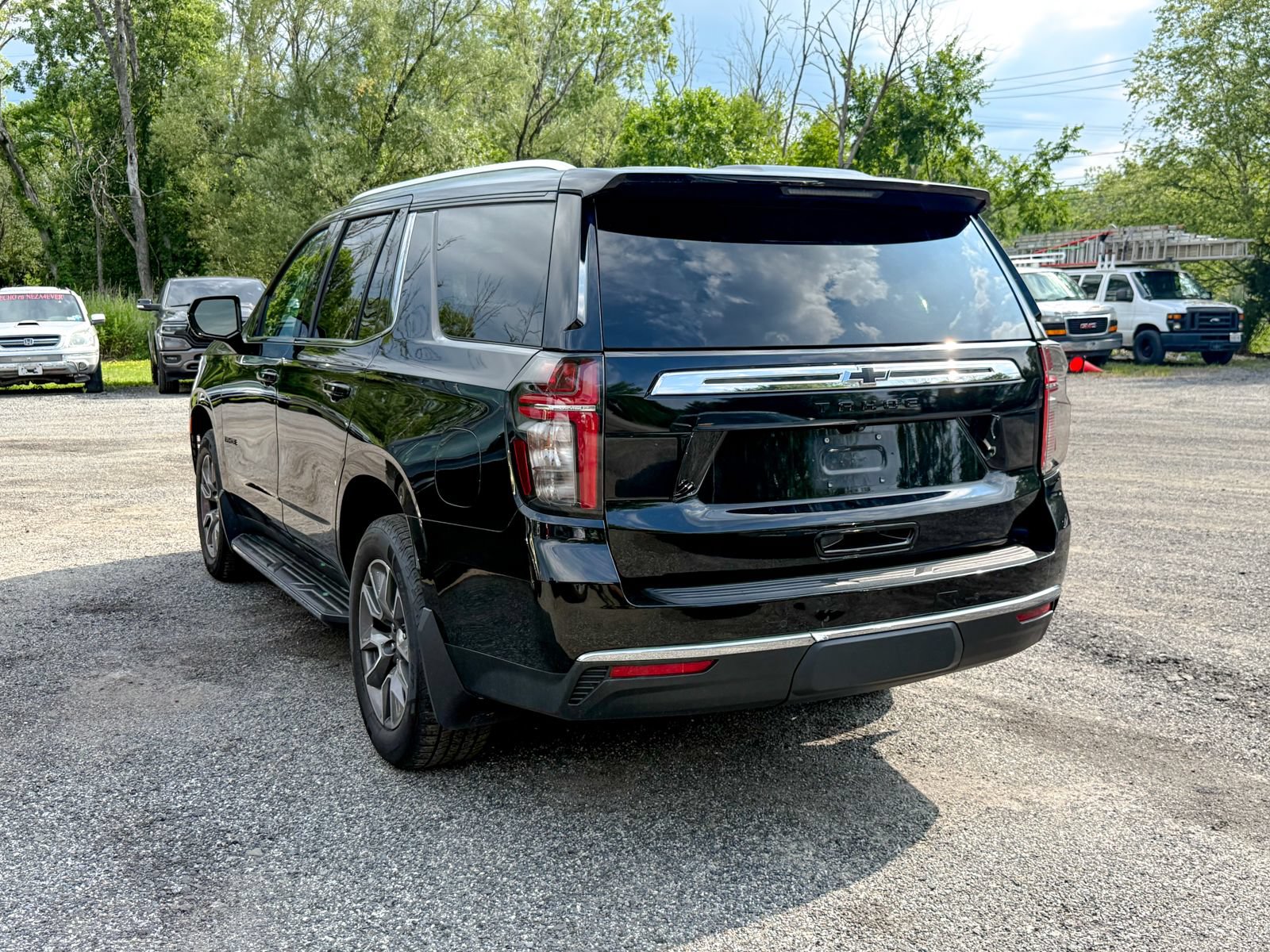 Used 2023 Chevrolet Tahoe LS w/ Driver Alert Package AWD/4WD image 4