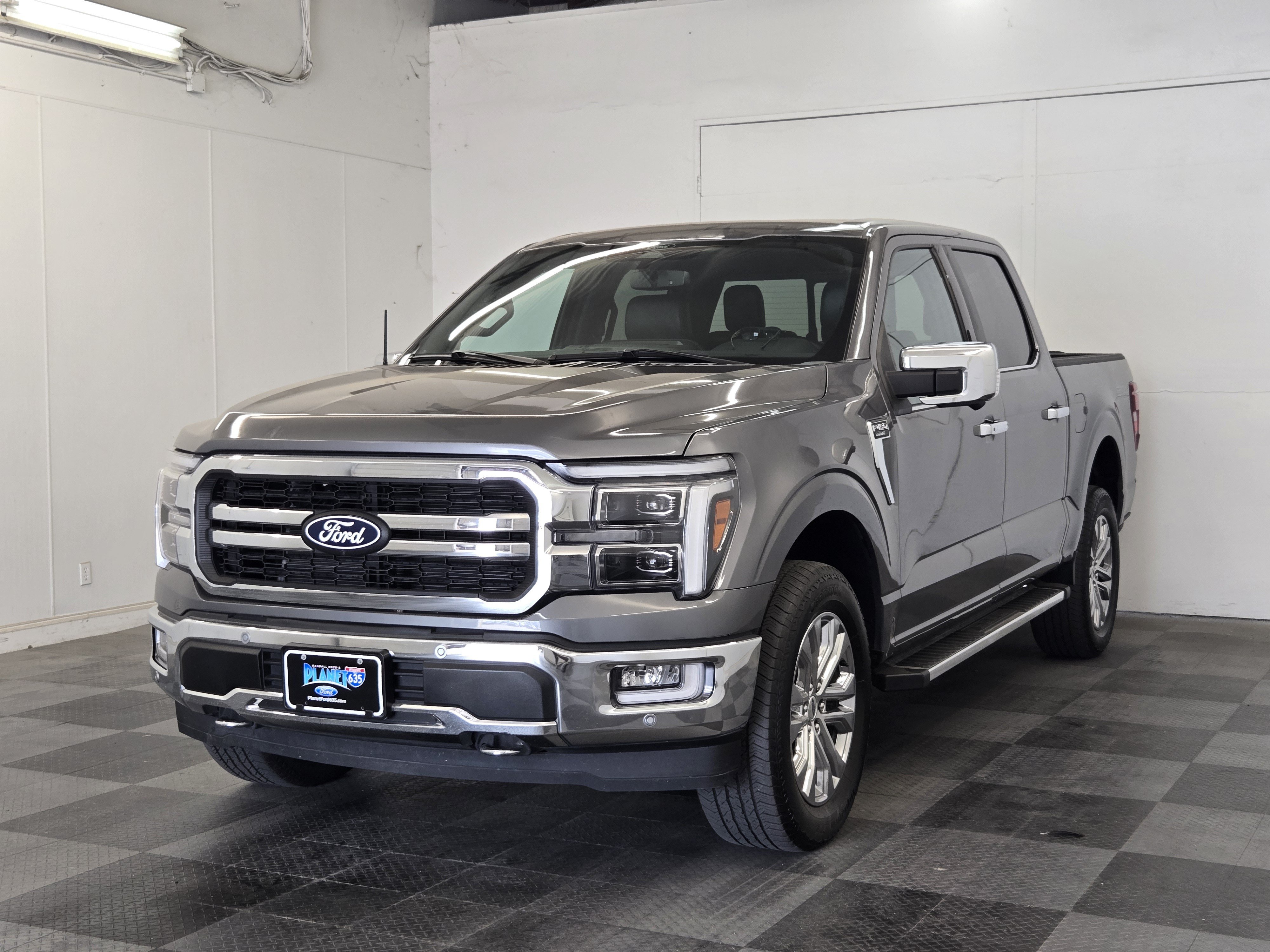 Certified 2024 Ford F150 Lariat w/ FX4 Off-Road Package AWD/4WD image 4