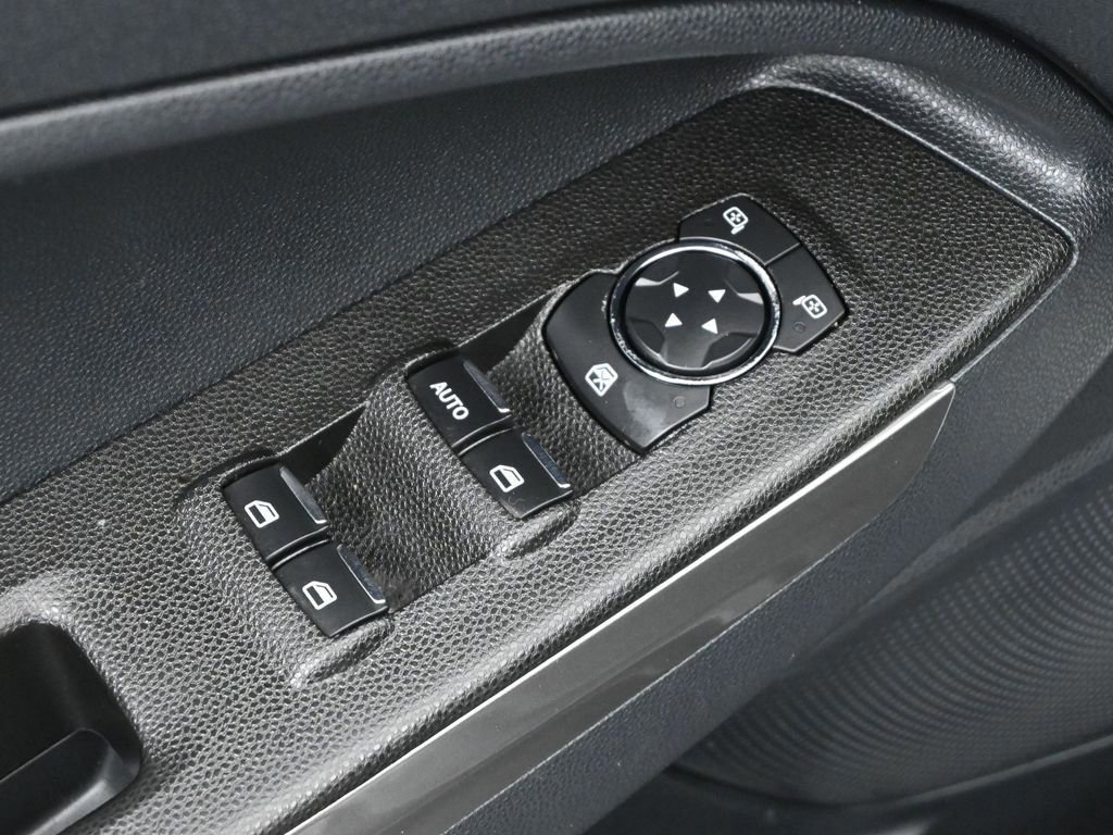 Certified 2020 Ford EcoSport SE image 37