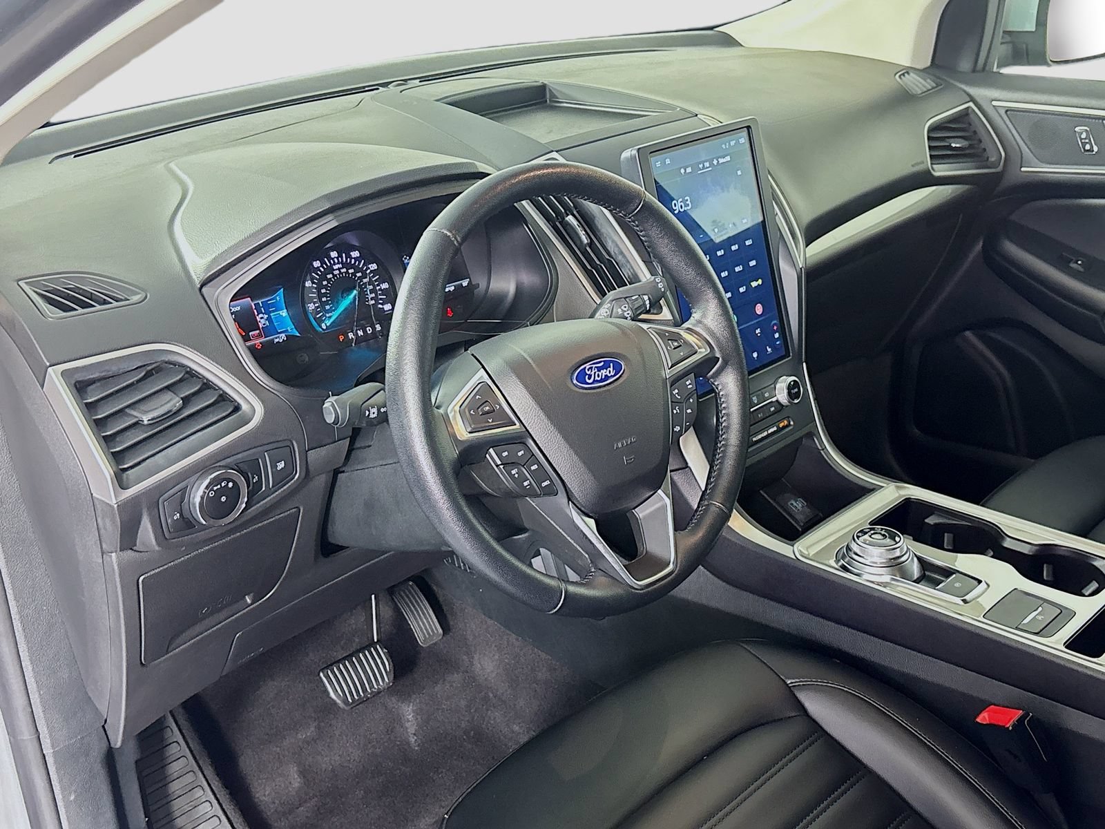 Certified 2023 Ford Edge SEL AWD/4WD image 9