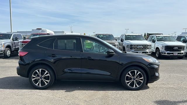 Certified 2021 Ford Escape SE w/ SE Sport Appearance Package FWD image 2