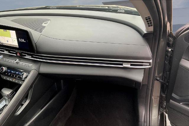 Used 2025 Hyundai Elantra SEL FWD image 24