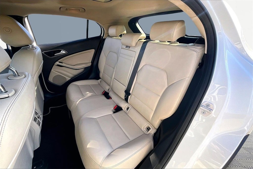 Used 2019 Mercedes-Benz GLA 250 4MATIC image 26