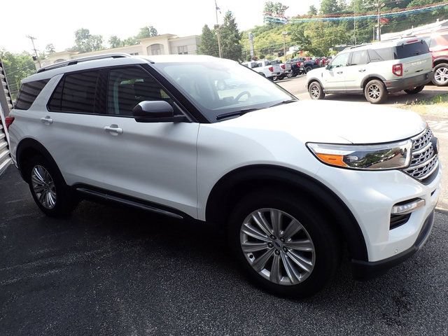 Certified 2024 Ford Explorer Limited w/ Limited Technology Package AWD/4WD image 12
